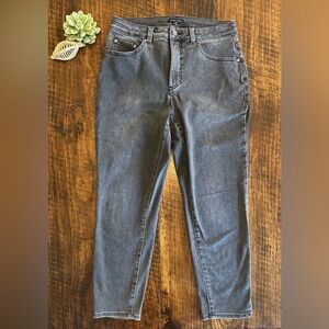 Universal Standard | Slim Leg, Ankke/Crop High Rise Jean in Soft Black, Size 10